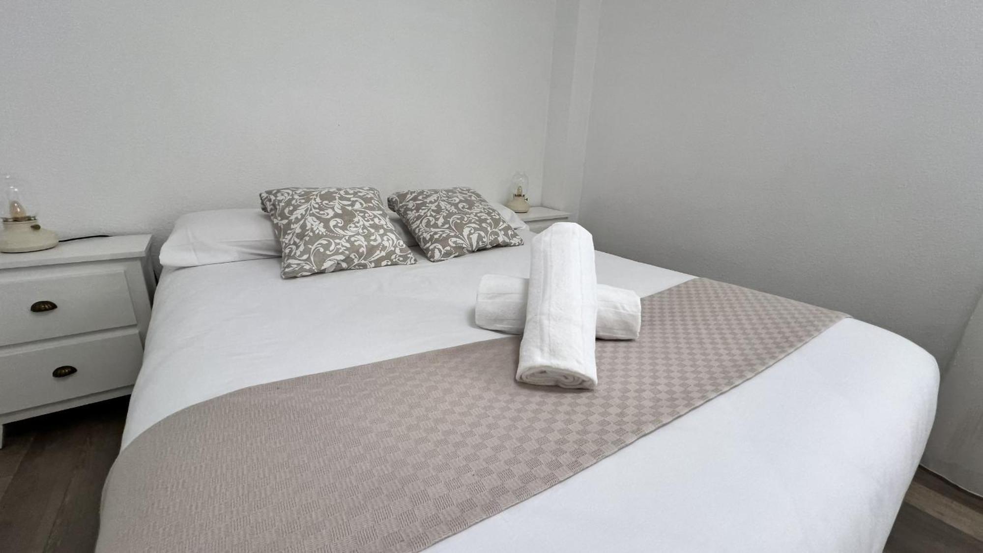 Apartamenticos Plaza Del Pilar III Zaragoza Eksteriør billede